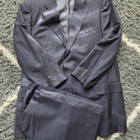 ERMENEGILDO ZEGNA Navy Blue Wool Pinstripe 2 PC Suit 46 R (EU 56)